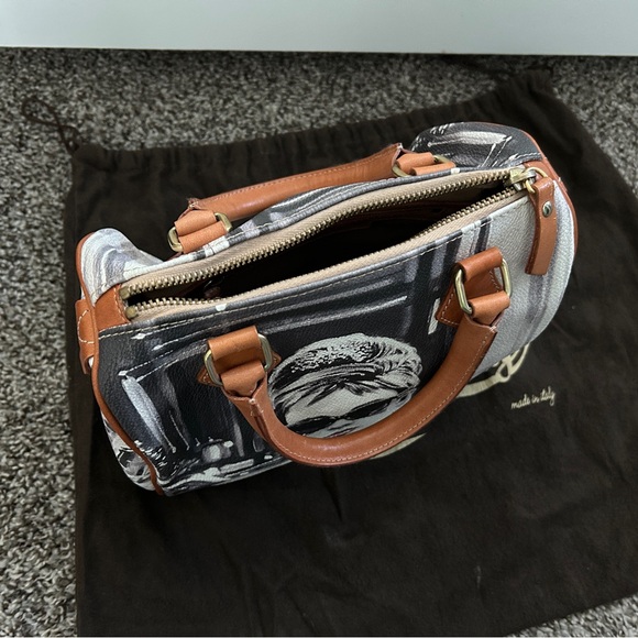 Audrey Hepburn Breakfast at Tiffany’s Bagghy Handbag - Picture 4 of 4
